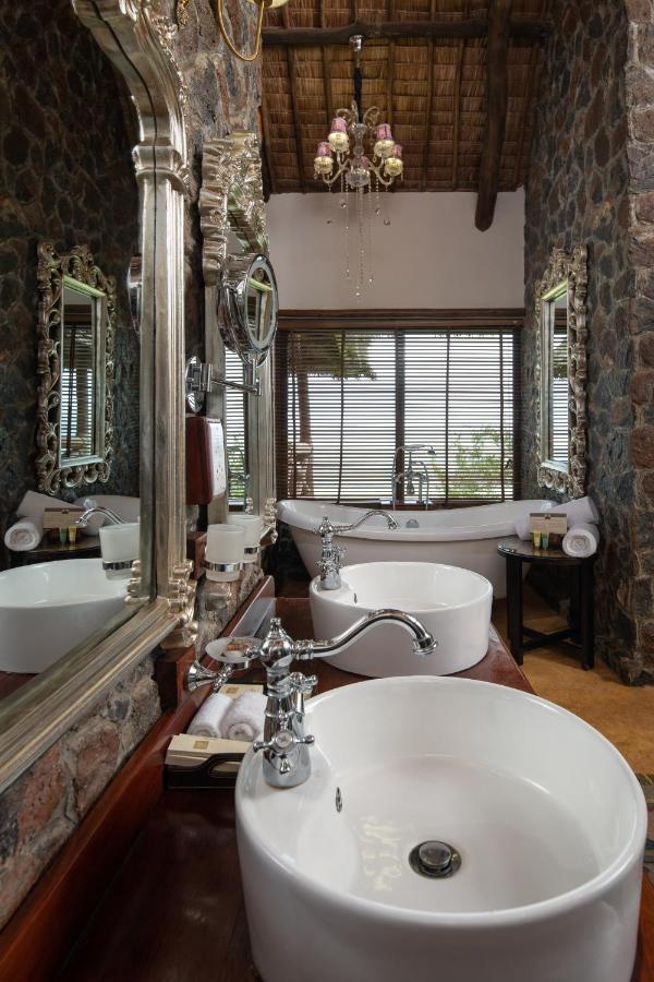 מטו וואמבו Lake Manyara Kilimamoja Lodge מראה חיצוני תמונה